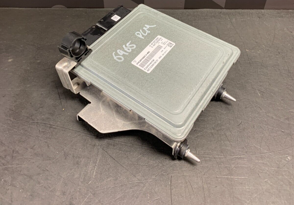 2018 PORSCHE 911 TURBO S OEM ENGINE COMPUTER ECU PCM USED