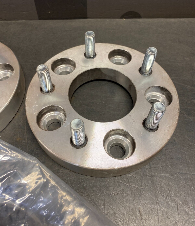 2011 CHEVROLET CAMARO SS (2) 25MM BOLT ON WHEEL SPACERS USED