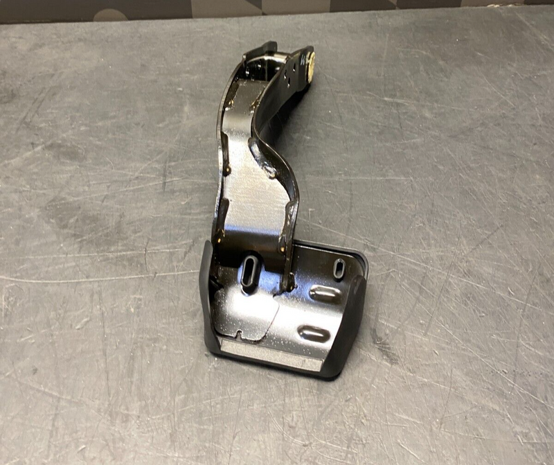 2014 AUDI R8 V10 COUPE OEM BRAKE PEDAL ASSEMBLY USED