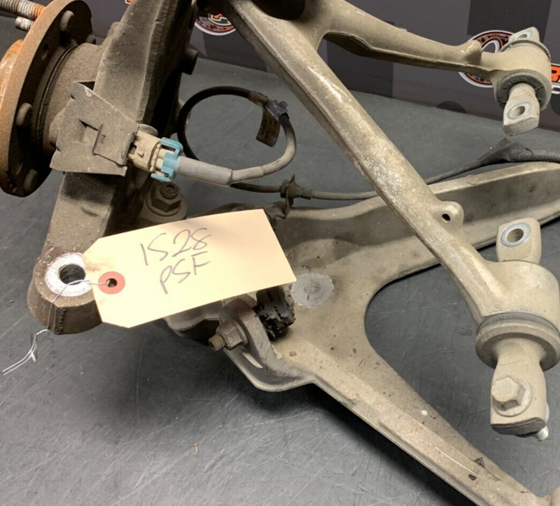 2000 CORVETTE C5 CONVERTIBLE OEM PASSENGER FRONT HUB KNUCKLE CONTROL ARM KNEE