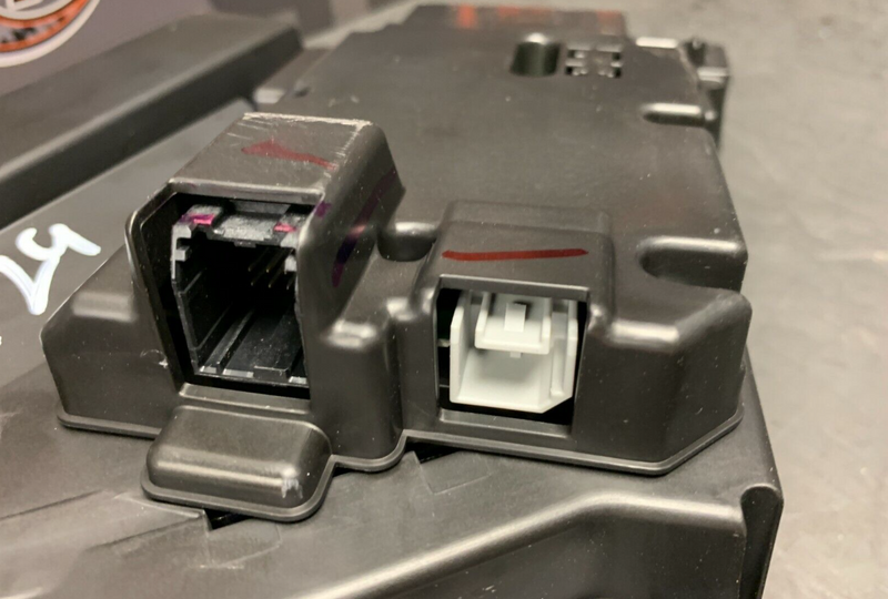 2018 CAMARO ZL1 COUPE OEM HUD HEADS UP DISPLAY PROJECTOR