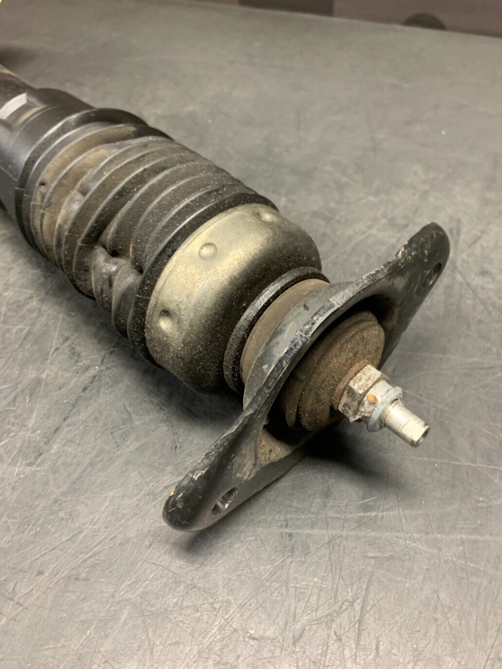 2011 CORVETTE C6 Z06 OEM DRIVER LH REAR STRUT ASSEMBLY