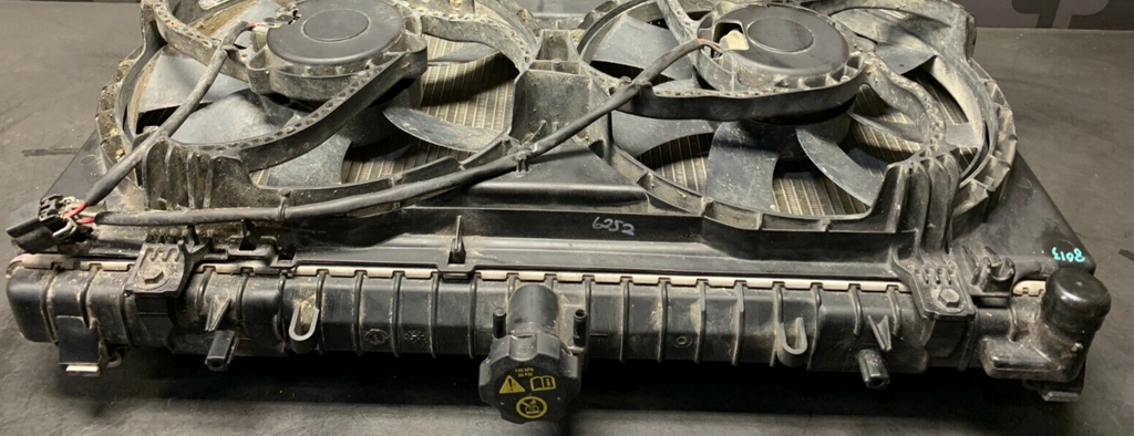 2010 CAMARO SS OEM M/T MANUAL RADIATOR AC A/C AIR CONDITIONING CONDENSER
