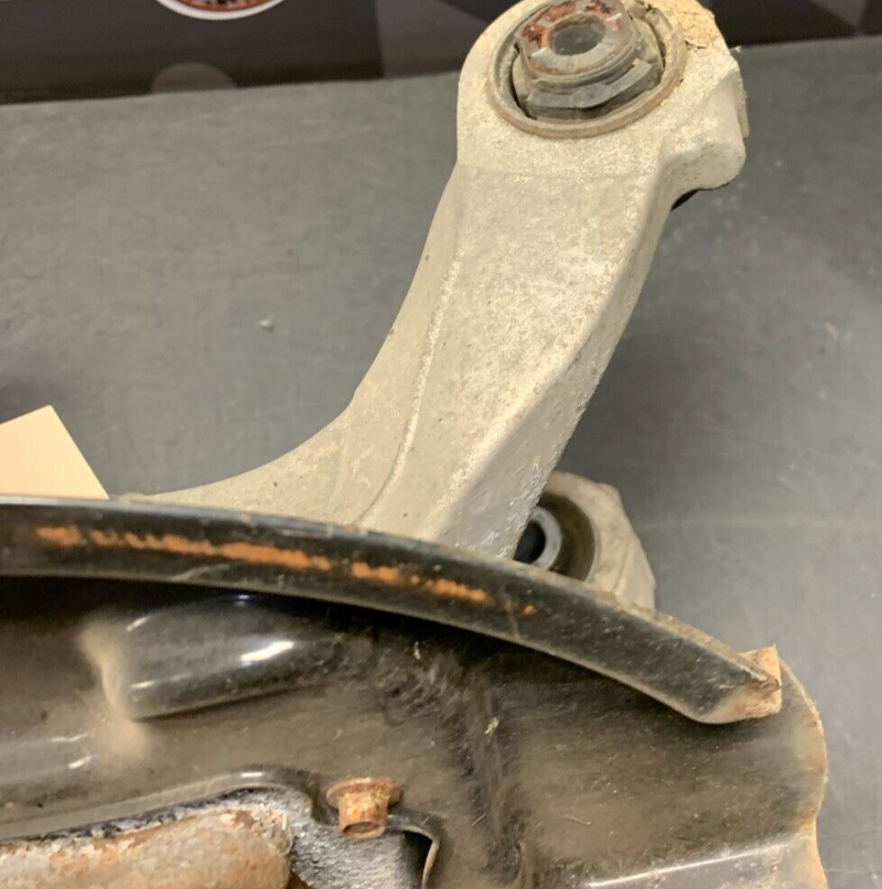 2017 FORD MUSTANG GT COUPE OEM PASSENGER FRONT KNUCKLE SPINDLE USED