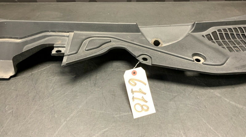 2018 FORD MUSTANG GT OEM WINDSHIELD WIPER COWL