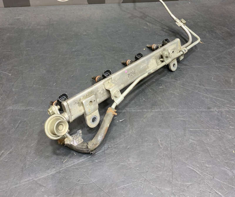 2008 MITSUBISHI EVOLUTION X OEM FUEL RAIL WITH INJECTORS SET USED