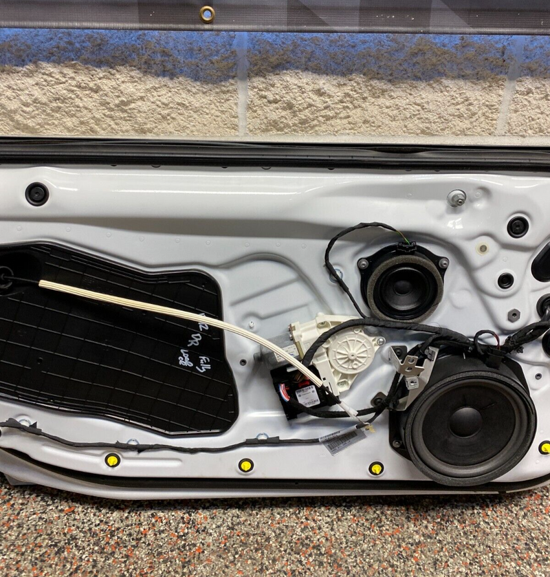 2012 AUDI R8 OEM COUPE DRIVER LH DOOR LOADED W/ GLASS, MOTOR USED