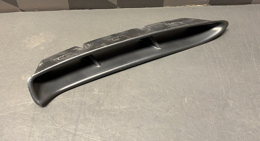 2008 CORVETTE C6 Z06 OEM PASSENGER RH FRONT FENDER VENT USED