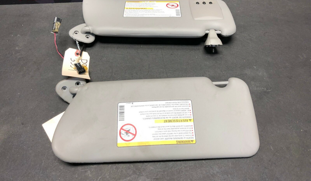 2004 CADILLAC CTS-V CTS V OEM SUN VISORS