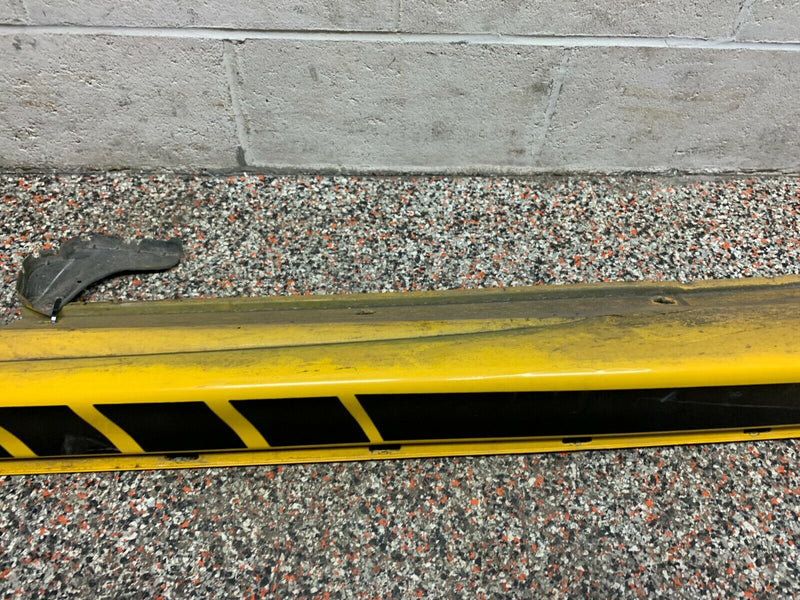 2004 PONTIAC GTO OEM DRIVER LH SIDE SKIRT