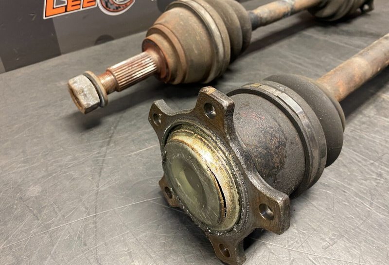 1998 NISSAN 240SX R200 REAR AXLE SETUP PAIR WITH HARDWARE BOLTS DR PS USED