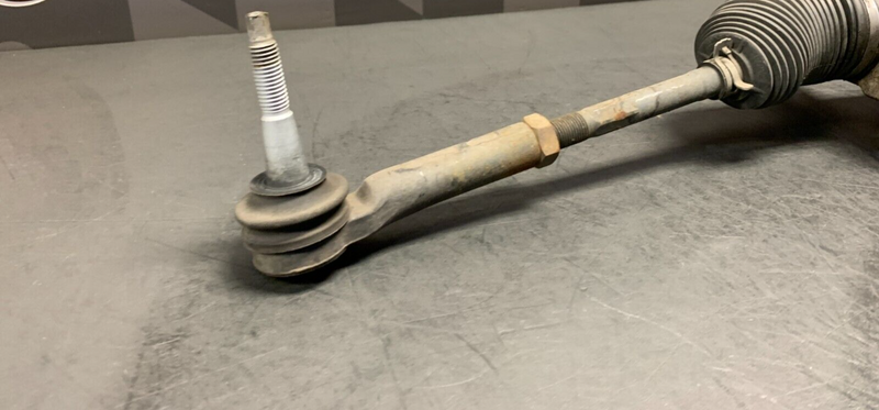 2015 CAMARO SS 1LE OEM STEERING RACK RACK AND PINION USED