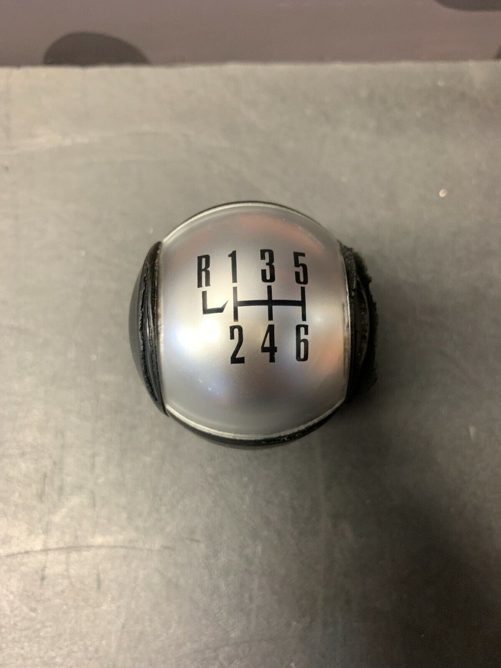 2013 FORD MUSTANG GT OEM M/T MANUAL SHIFT KNOB