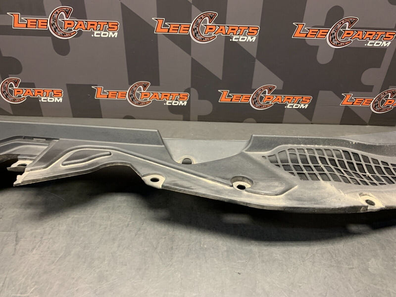 2020 MUSTANG GT OEM WINDSHIELD WIPER COWL MOULDING COVER