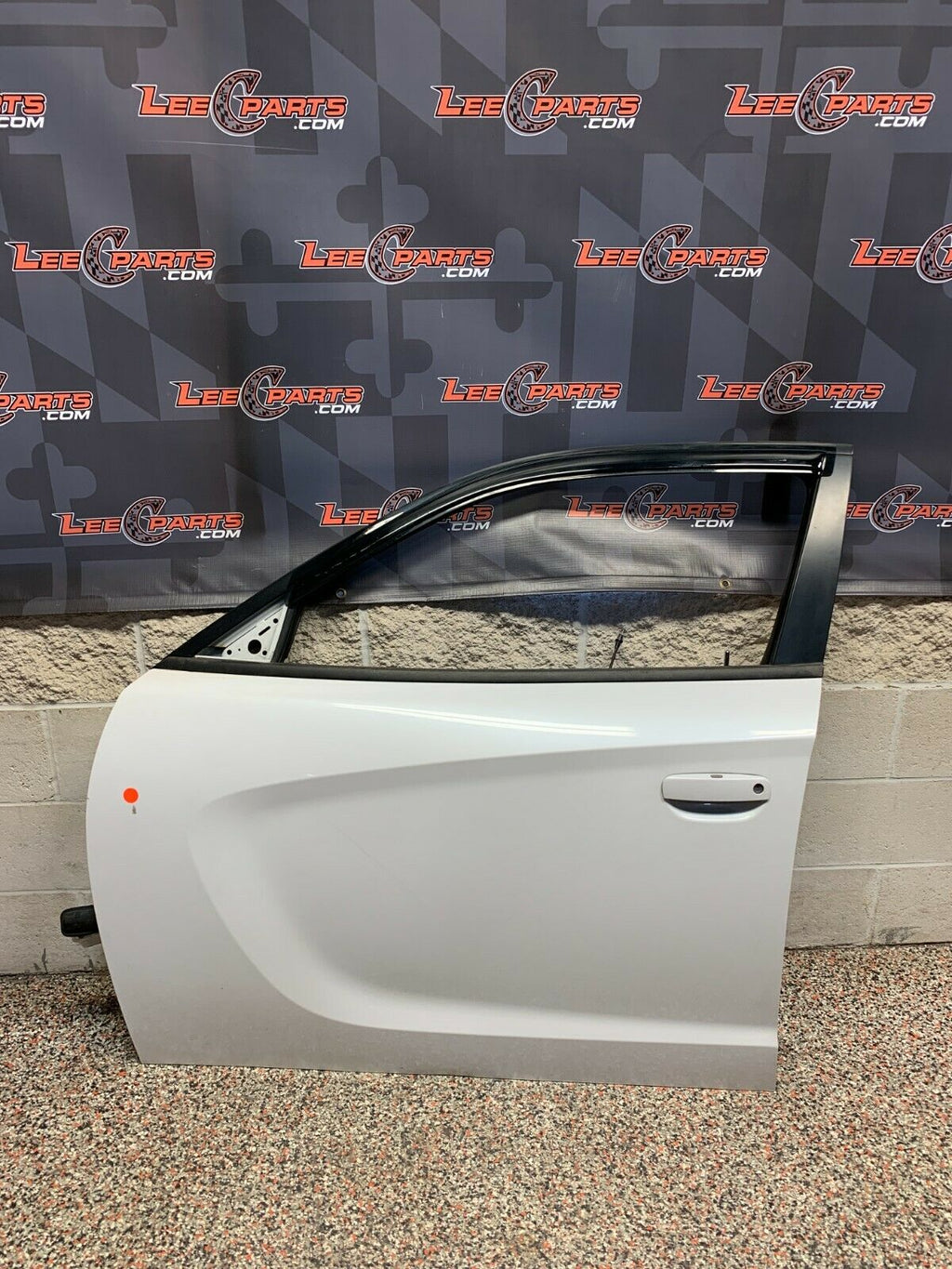 2016 DODGE CHARGER OEM DRIVER FRONT DOOR -LOCAL PICK UP ONLY-