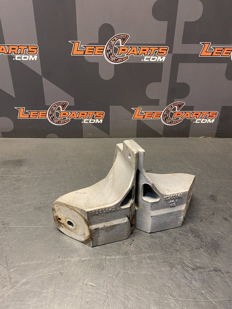 2002 CORVETTE C5Z06 OEM MOTOR MOUNT ENGIEN MOUNT PEDISTOOLS PAIR USED