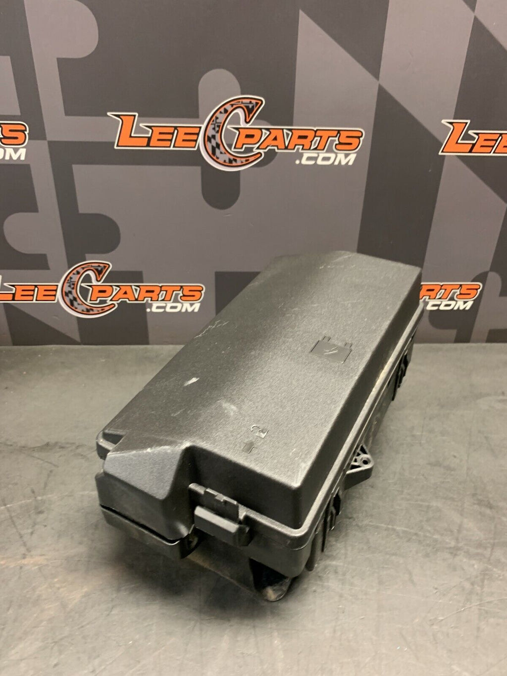 2013 CAMARO SS 1LE OEM ENGINE BAY FUSE BOX