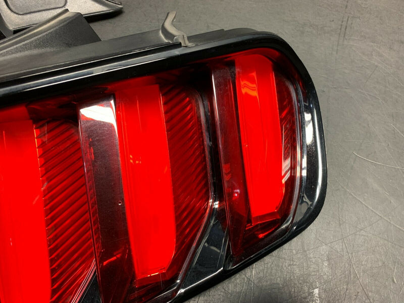 2017 FORD MUSTANG GT COYOTE OEM DRIVER PASSENGER TAIL LIGHTS