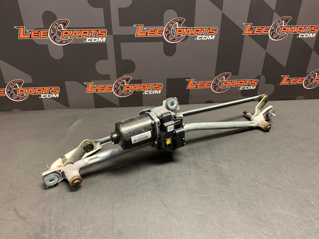 2019 FORD MUSTANG GT OEM WINDSHIELD WIPER MOTOR WITH LINKAGE USED