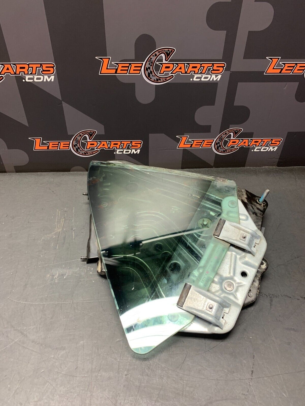 2011 CAMARO SS OEM PASSENGER REAR QUARTER GLASS WINDOW W/ MOTOR