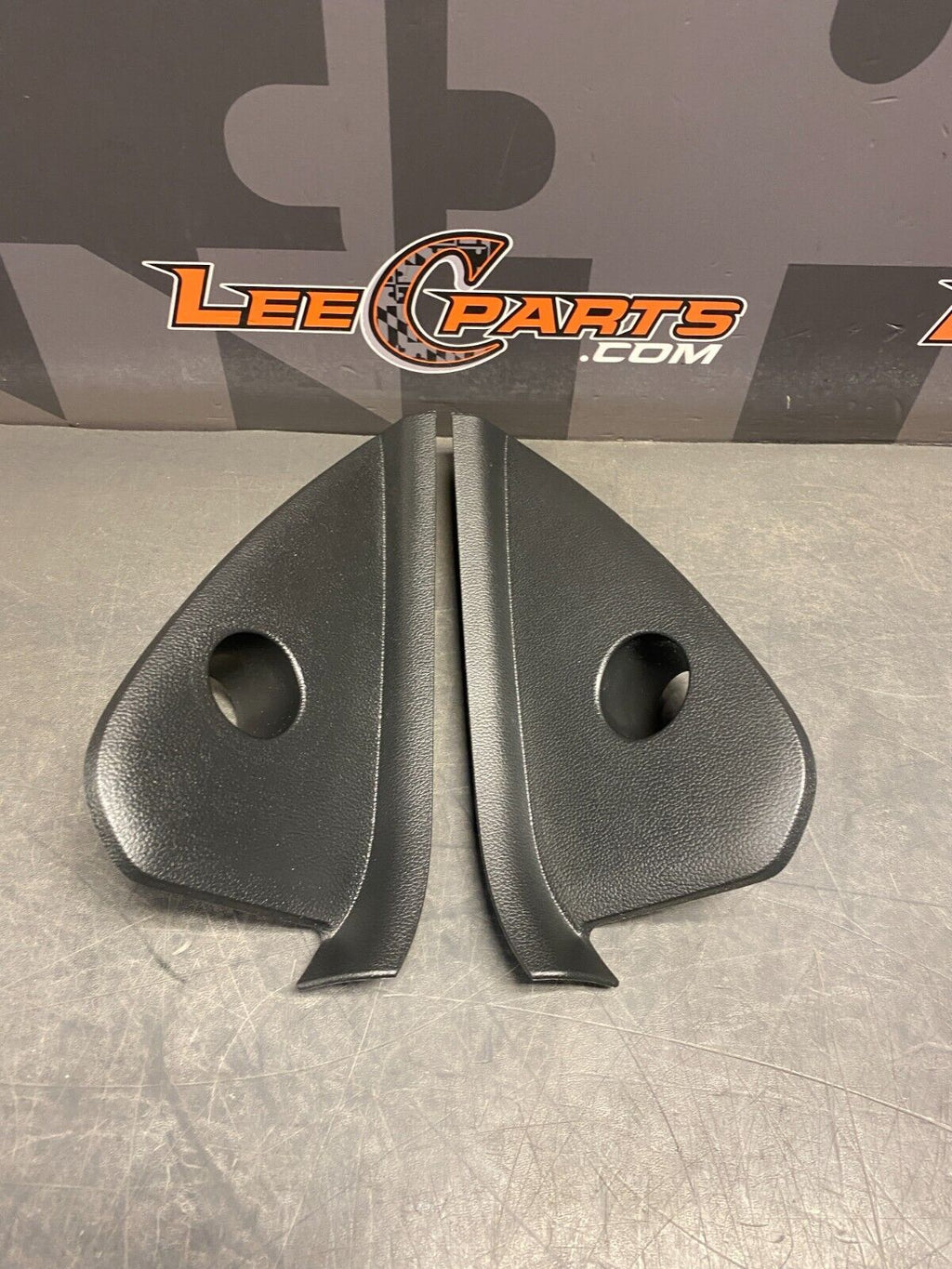 2019 FORD MUSTANG GT OEM DASHBOARD END CAPS COVERS TRIM PANEL USED