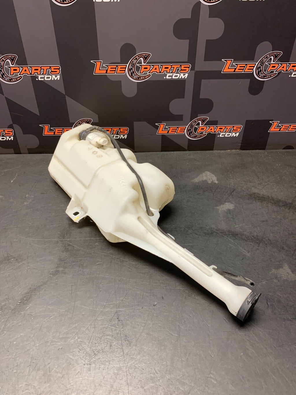 2014 CAMARO SS OEM WASHER FLUID RESEVOIR USED