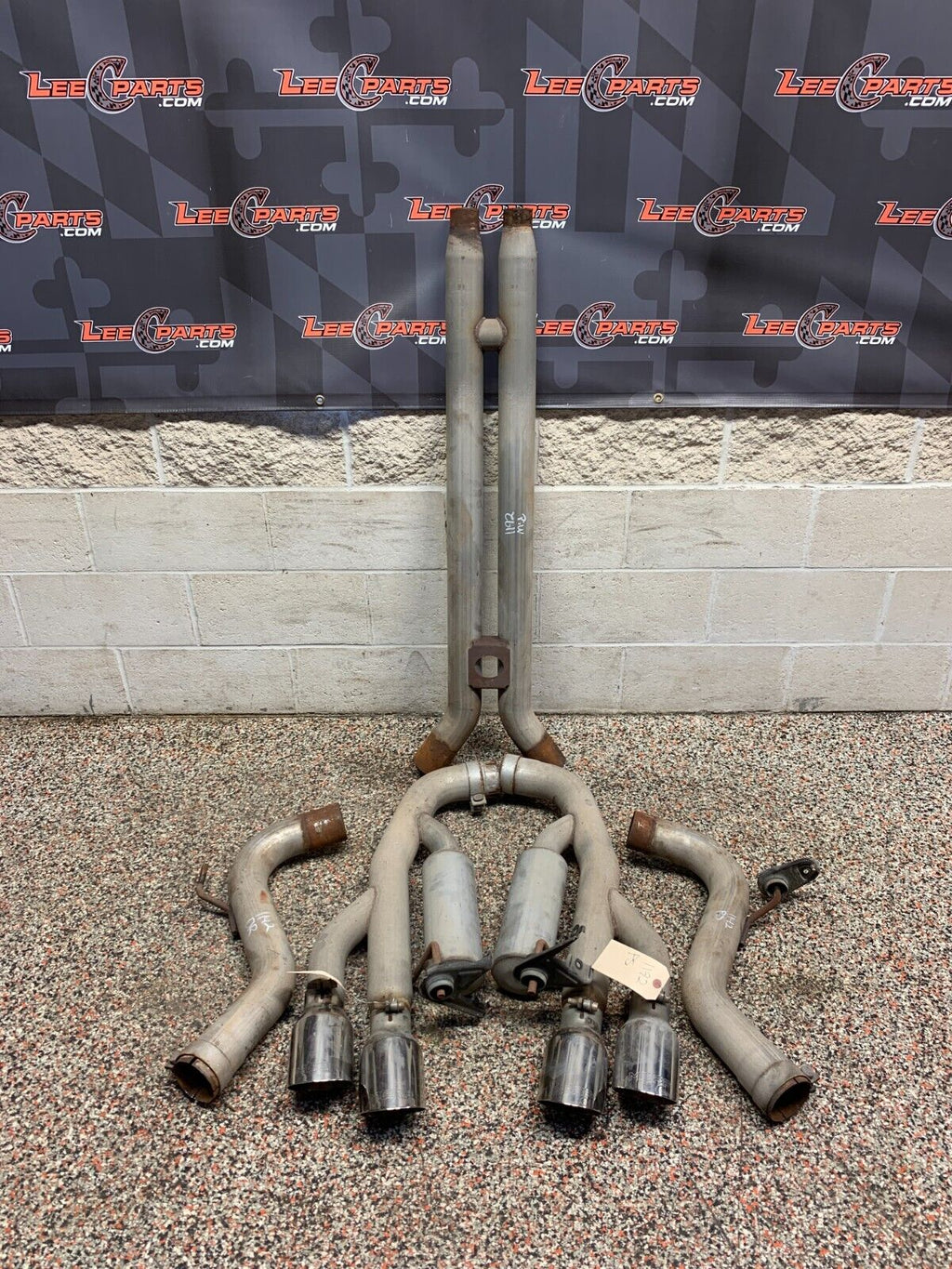 2019 MUSTANG GT MBRP AXLEBACK EXHAUST W/O ACTIVE USED