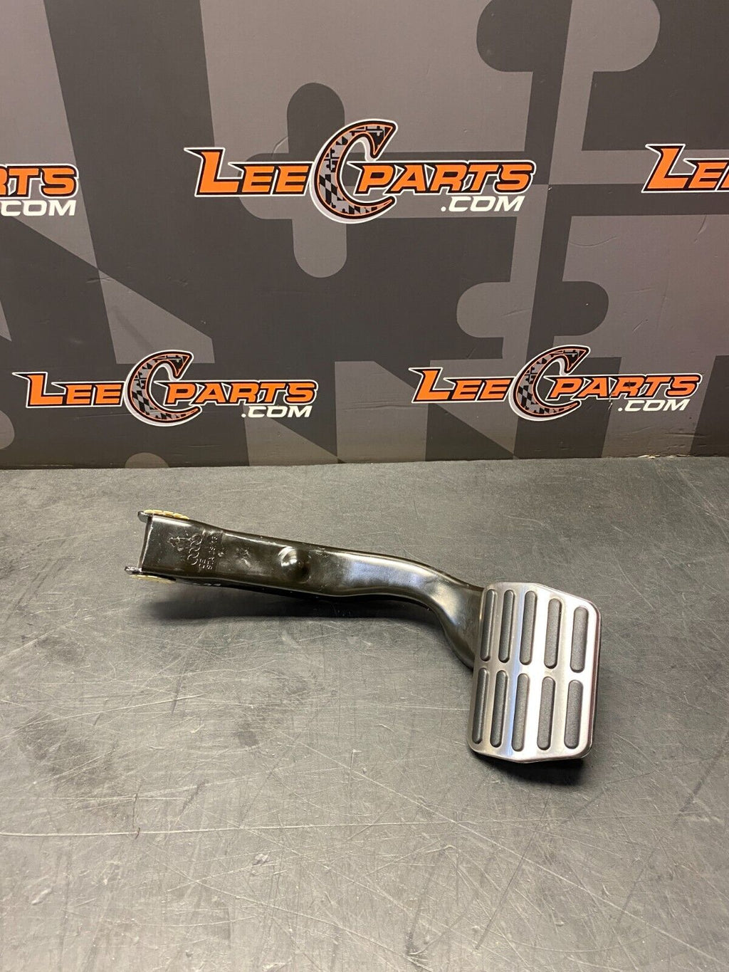 2014 AUDI R8 V10 COUPE OEM BRAKE PEDAL ASSEMBLY USED