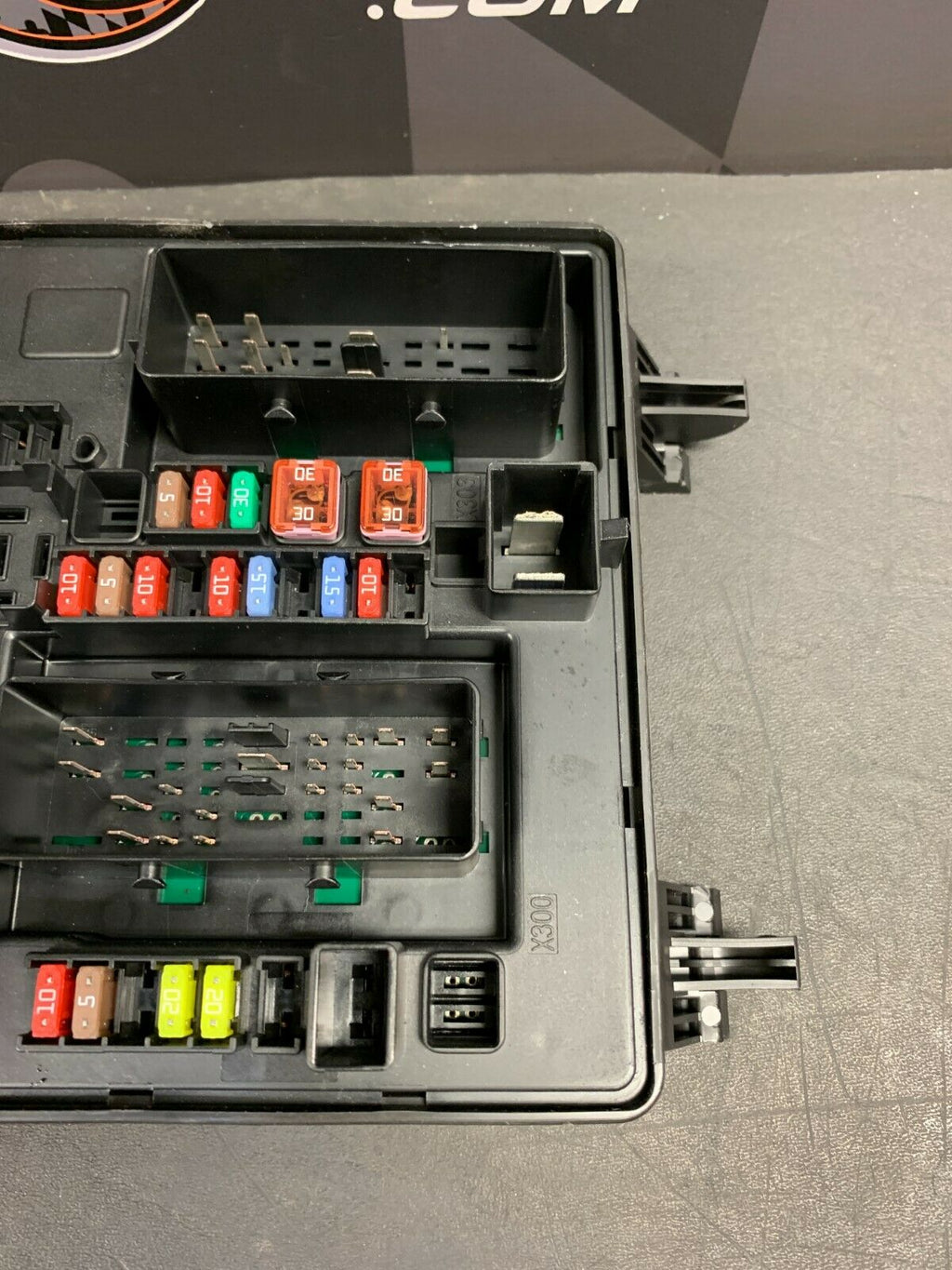 2015 CHEVROLET SS SEDAN OEM FUSE PANEL BOX