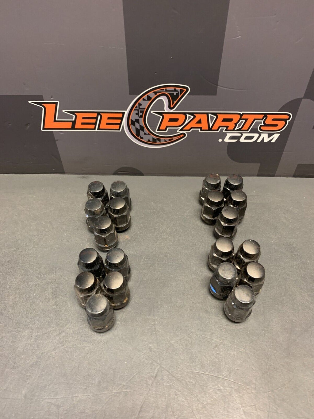 2000 PONTIAC FIREBIRD AFTERMARKET WHEEL LUG NUTS