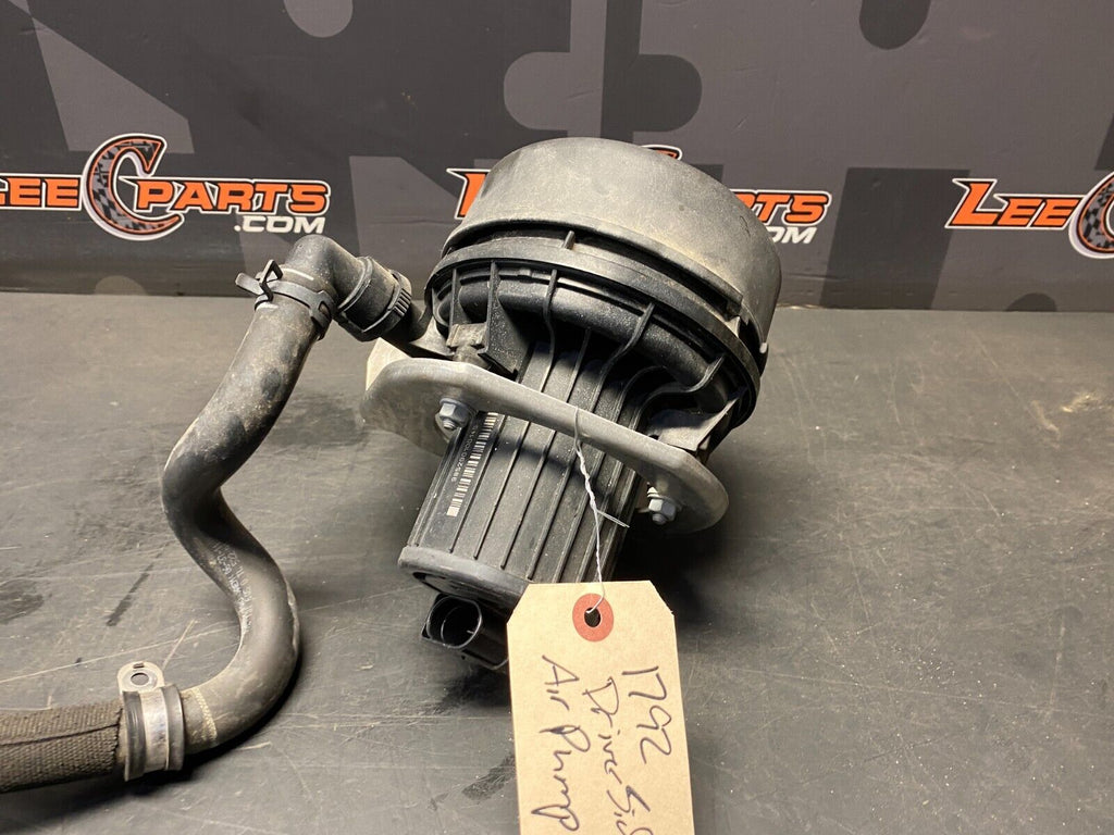 2012 AUDI R8 V10 OEM COUPE DRIVER SIDE REAR SMOG AIR PUMP WITH LINES USED