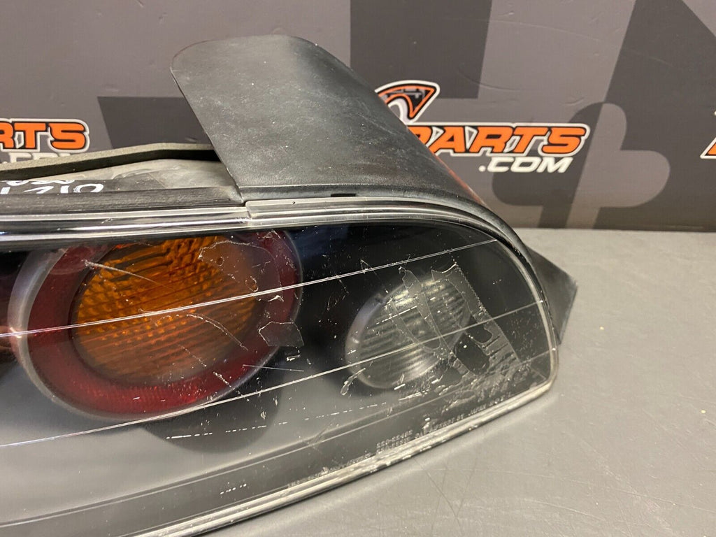2007 HONDA S2000 AP2 OEM DRIVER LH TAIL LIGHT LAMP ASSEMBLY USED **READ**