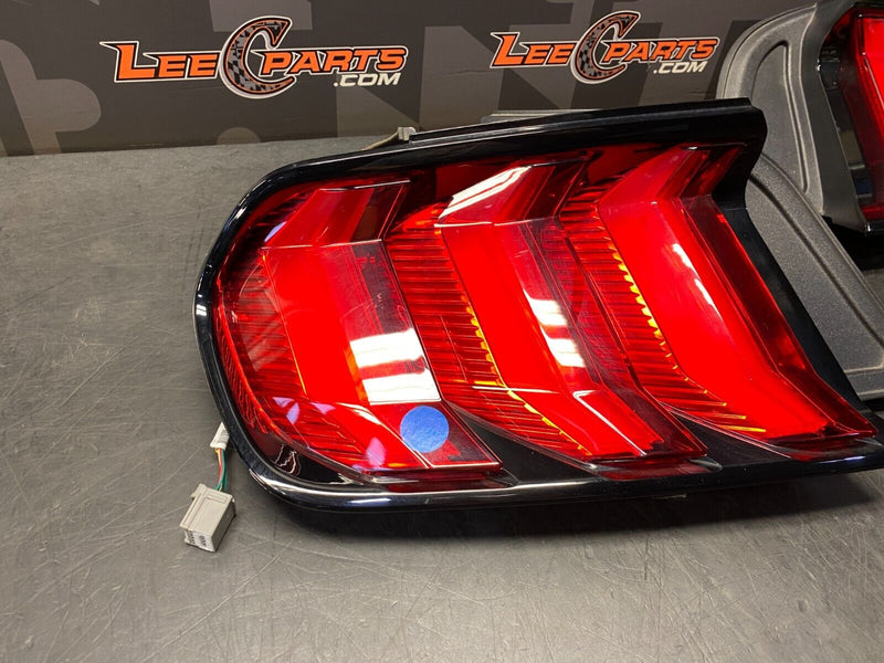 2018 FORD MUSTANG GT OEM PP1 TAIL LIGHTS PAIR DR PS LEFT RIGHT USED