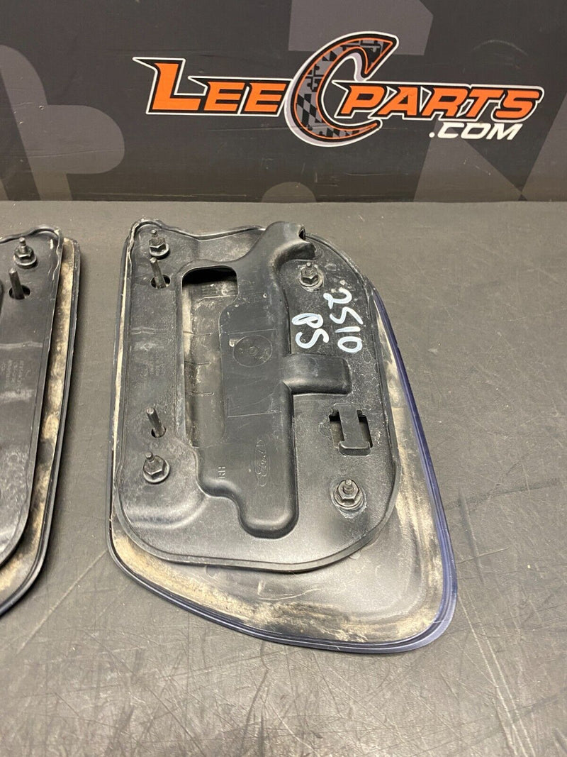 2019 FORD MUSTANG GT PP1 OEM HOOD VENTS PAIR DR PS USED **PAINTED**