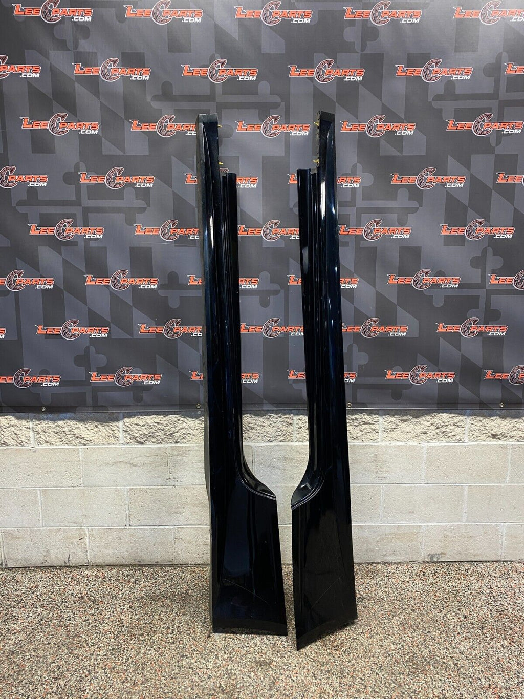 2011 CADILLAC CTSV CTS-V OEM COUPE SIDE SKIRTS PAIR DR PS USED