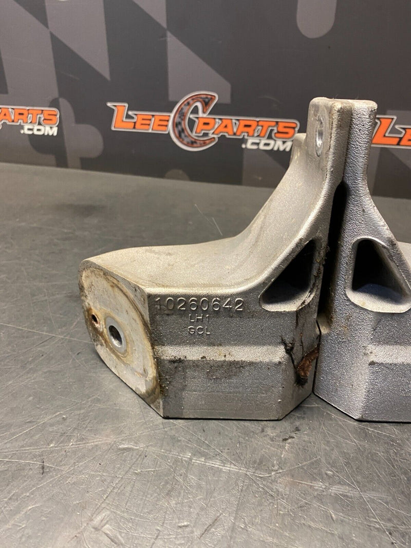 2002 CORVETTE C5Z06 OEM MOTOR MOUNT ENGIEN MOUNT PEDISTOOLS PAIR USED