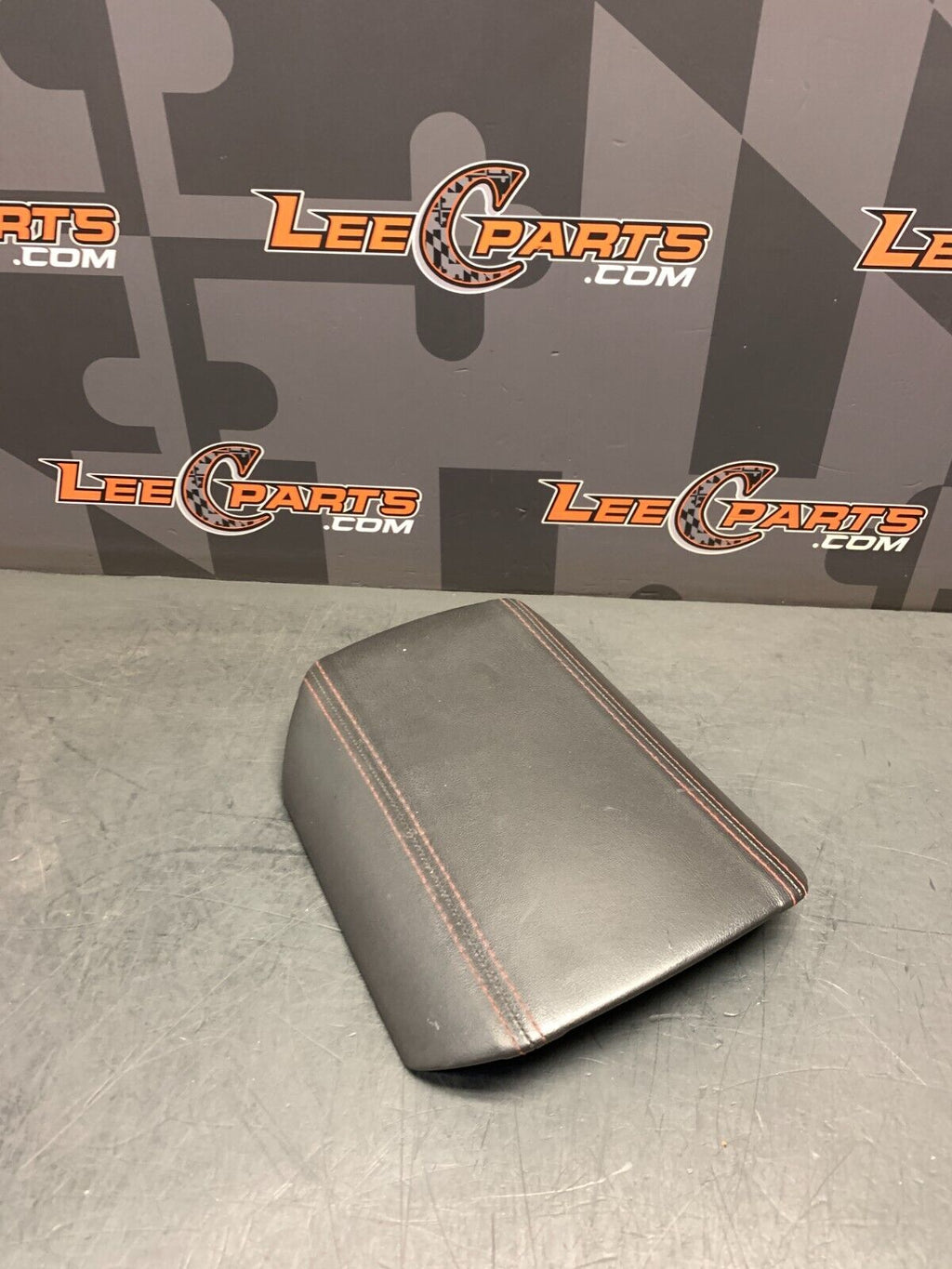 2013 CHEVROLET CAMARO ZL1 OEM RED STITCH CENTER CONSOLE LID USED