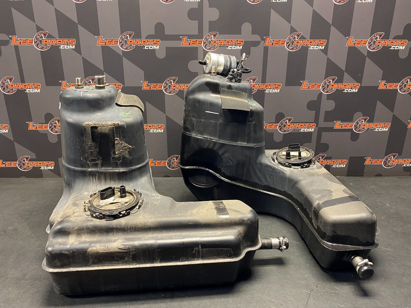 2014 AUDI R8 V10 COUPE OEM FUEL TANKS PAIR DRIVER PASSENGER TANKS USED