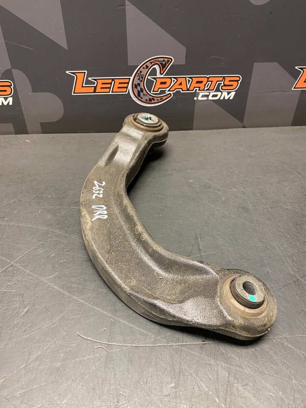 2016 FORD MUSTANG GT350 OEM DRIVER LH REAR UPPER CONTROL ARM USED